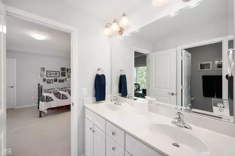 Bath - 3585 Windward Way, Carmel, IN 46032 photo 5 of 7