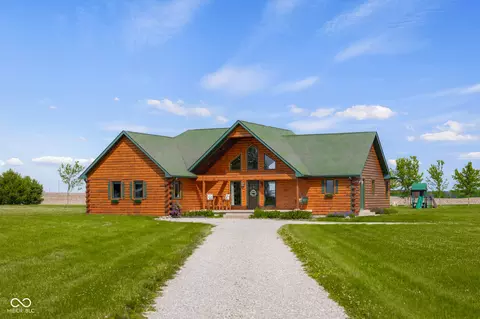8981 N 325 E, Columbus, IN 47203