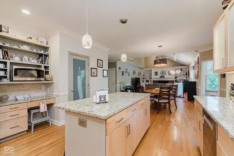 Kitchen - 5251 Apache Moon, Carmel, IN 46033 photo 2 of 4