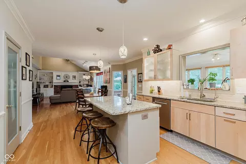 Kitchen - 5251 Apache Moon, Carmel, IN 46033 photo 3 of 4