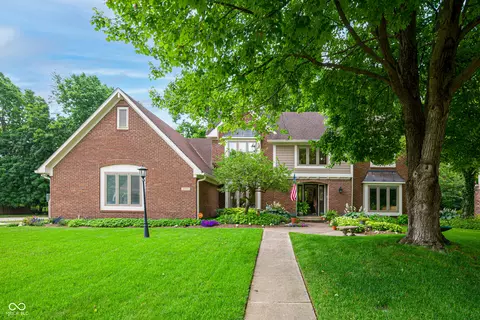 5073 St Charles Pl, Carmel, IN 46033