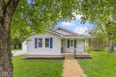 425 Patterson Rd, Columbus, IN 47203