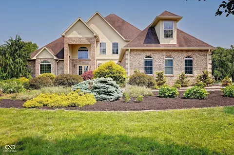 8667 S Strain Ridge Rd, Bloomington, IN 47401