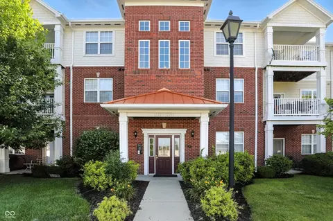 17233 Gunther Blvd #102B, Westfield, IN 46074