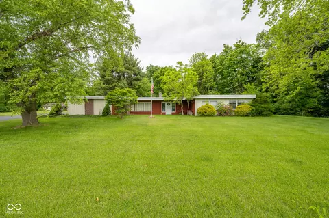 1319 Albin Pond Rd, Greencastle, IN 46135