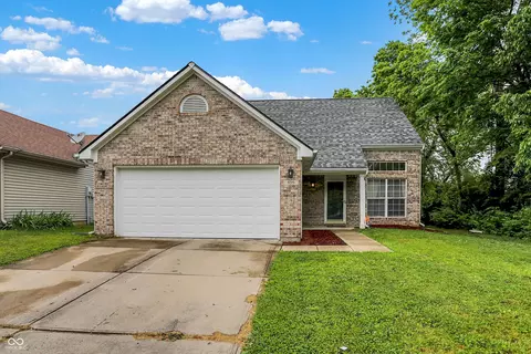 6010 Lakeside Manor Ave, Indianapolis, IN 46254