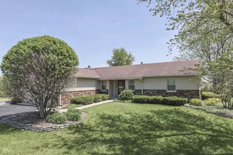 407 N Matthews Rd, Greenwood, IN 46143