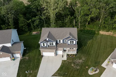 6377 Harvey Dr, Plainfield, IN 46168 photo 2