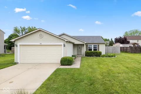 560 Tracy Ln, Brownsburg, IN 46112