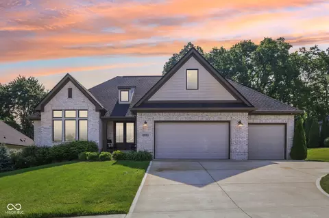5572 Harness Dr, Greenwood, IN 46143