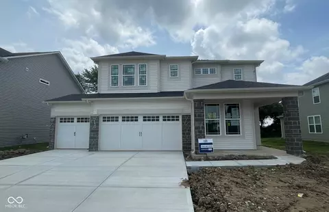 6761 Seabiscuit Rd, Whitestown, IN 46075