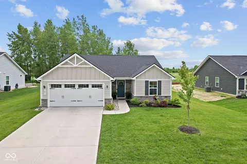 7051 E Bean Blossom Dr, Camby, IN 46113