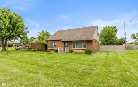 1305 Gaiser Dr, Seymour, IN 47274