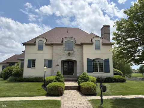 1809 Milford St, Carmel, IN 46032