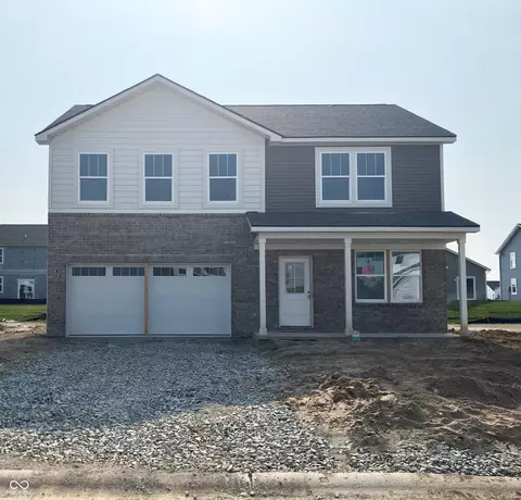2145 Boxwood Dr, Greenfield, IN 46140