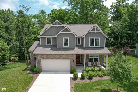 527 Macintosh Ln, Danville, IN 46122