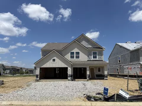 4390 Red Pine Dr, Bargersville, IN 46106