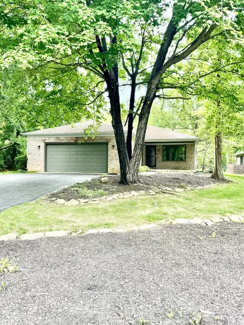 46 Mill Spgs, Coatesville, IN 46121