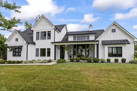 4808 Lakeview Dr, Greenwood, IN 46143
