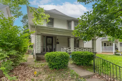 2823 Boulevard Pl, Indianapolis, IN 46208