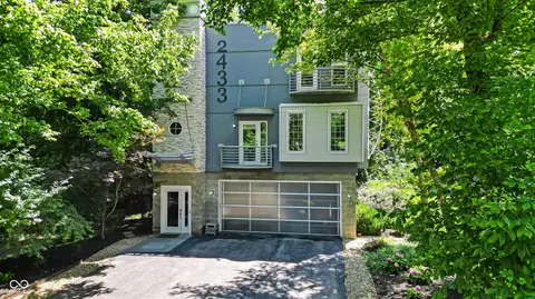 2433 E 80th St, Indianapolis, IN 46240