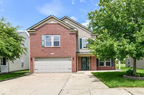 9358 W Rising Sun Dr, Pendleton, IN 46064