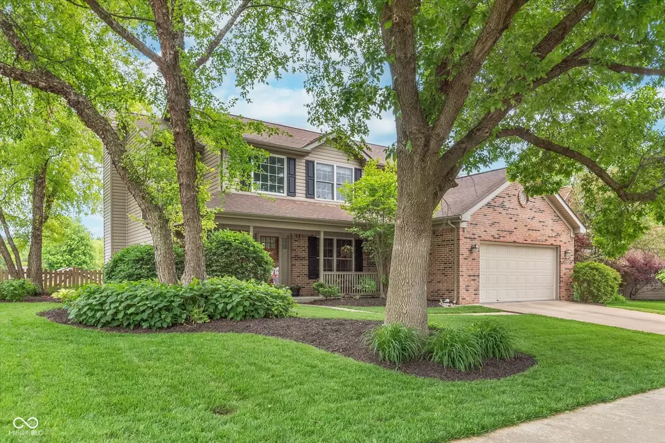  10673 Misty Hollow Ln, Fishers, IN 46038 photo 1