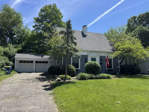 5889 Crestview Ave, Indianapolis, IN 46220 photo 2