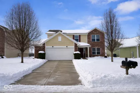 2509 Cedarmill Dr, Franklin, IN 46131