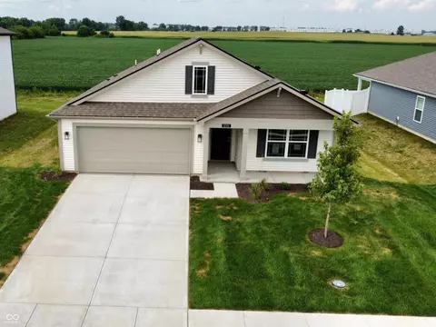 3292 W Longbranch Dr, Monrovia, IN 46157
