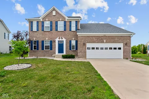 6910 School Branch Dr, Brownsburg, IN 46112