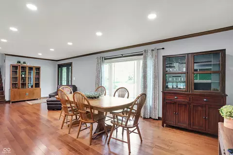 Dining - 4623 E Windsor Ln, Columbus, IN 47201 photo 2 of 2