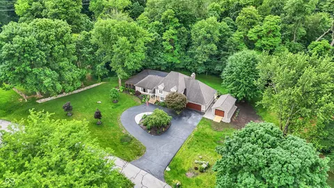 View/Area - 4623 E Windsor Ln, Columbus, IN 47201 photo 2 of 3