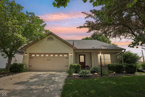 110 Avon Ln, Noblesville, IN 46062