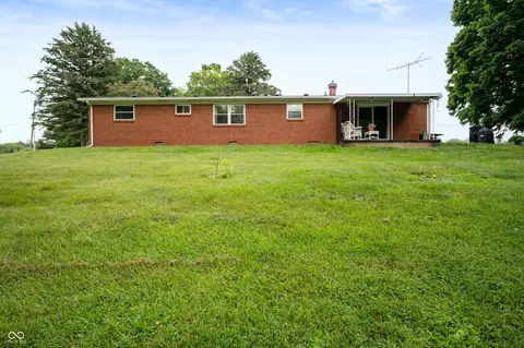 Exterior - 8027 S 250 E, Markleville, IN 46056 photo 5 of 7