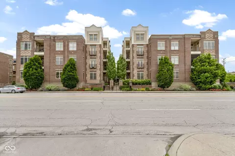450 E Ohio St #305, Indianapolis, IN 46204
