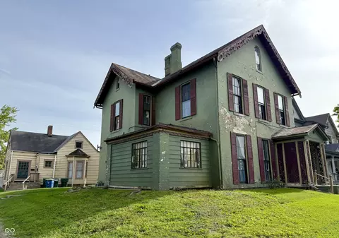 621 E Main St, Muncie, IN 47305