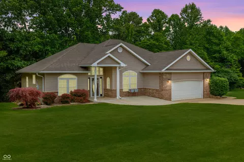 435 Cedar View Ln, Bedford, IN 47421