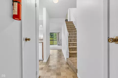 517 E Graham Pl, Bloomington, IN 47401 photo 3