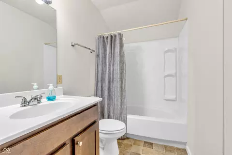 517 E Graham Pl, Bloomington, IN 47401 photo 13