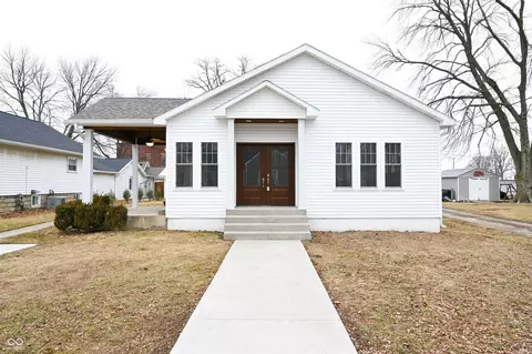 108 E Walnut St, Sharpsville, IN 46068