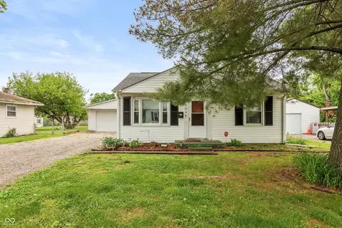 2704 13th St, Columbus, IN 47201