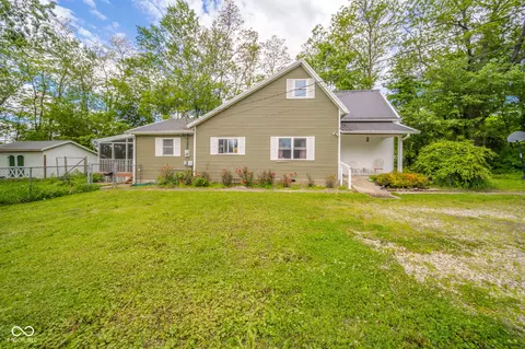809 State St, Middletown, IN 47356