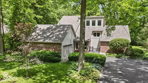 7426 Shadow Wood Dr, Indianapolis, IN 46254