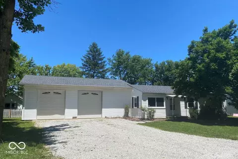 1882 Knox Dr, Clayton, IN 46118