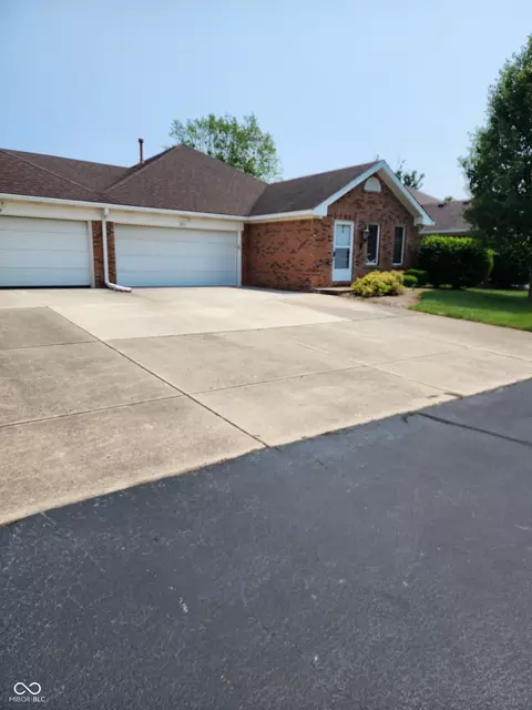 247 Meridian Ct, Pittsboro, IN 46167