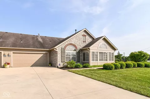 13807 Rue Fontaine Ln, Mccordsville, IN 46055