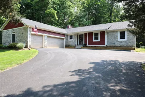 5654 Paradise Dr, Martinsville, IN 46151