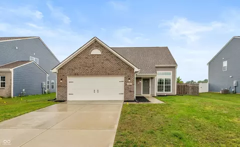 929 Capricorn Dr, Franklin, IN 46131