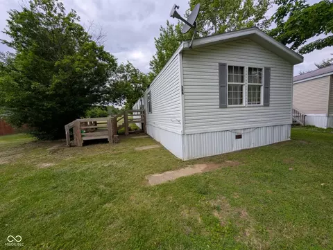 384 Cool Evening Ct, Cloverdale, IN 46120